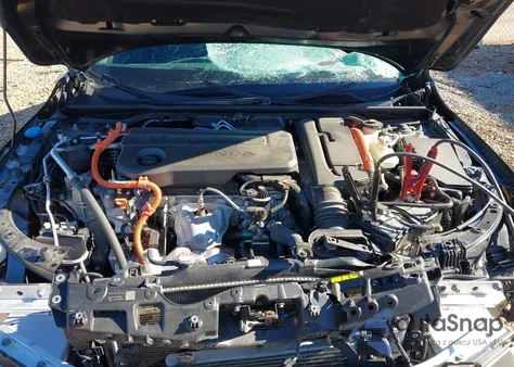 2025 Honda Civic Hybrid Sport/Sport Touring z USA, uszkodzony, nr VIN 2HGFE4F86SH302327